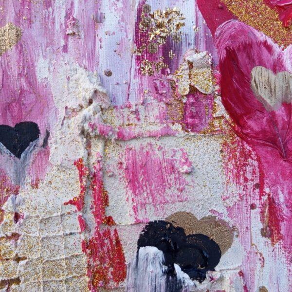 Opera astratta di un artista contemporaneo, colori vivaci e forme dinamiche.
