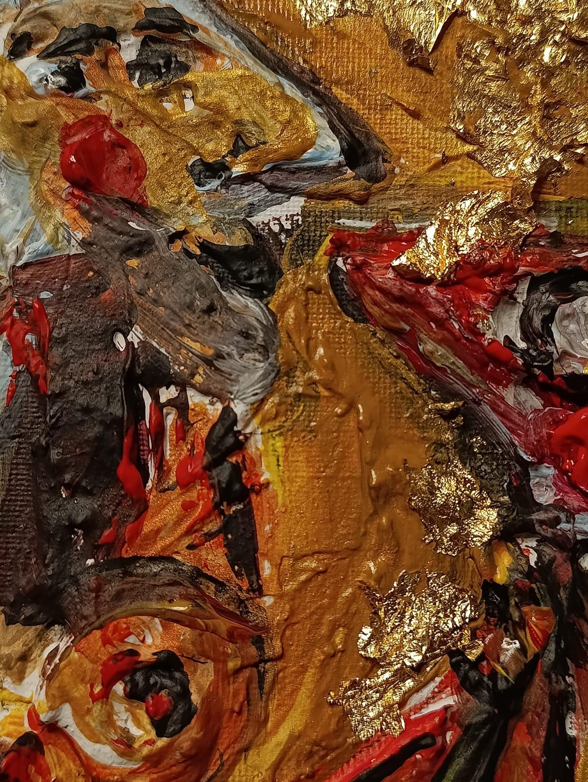 Opera di Valerio Zezur che esplora la materia attraverso l'uso di oro e texture ricche, evocando emozioni profonde.